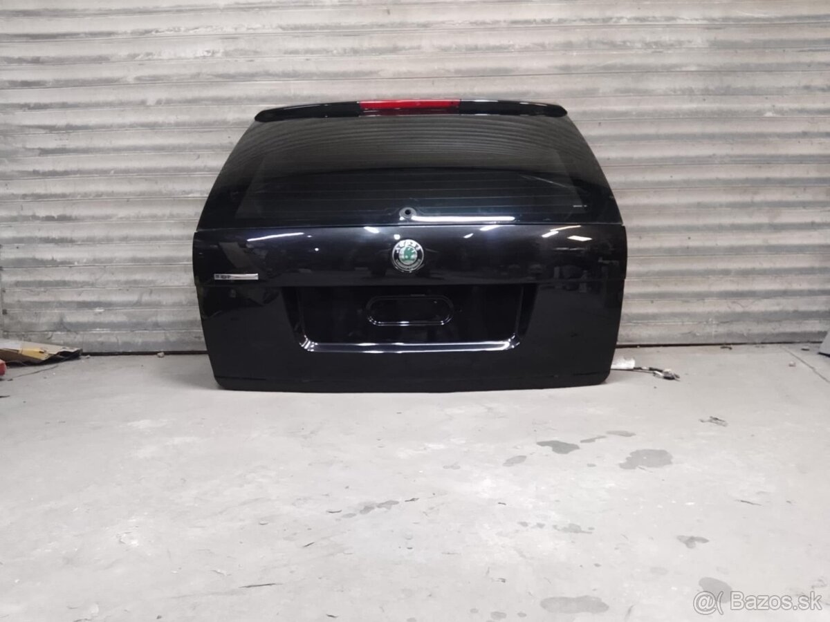Predam Zadné, piate dvere na Škoda Octavia 2