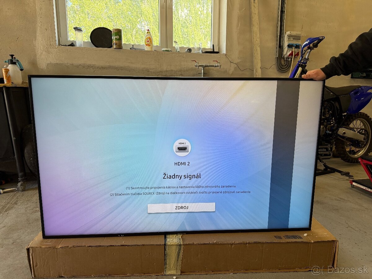 Samsung AU7100