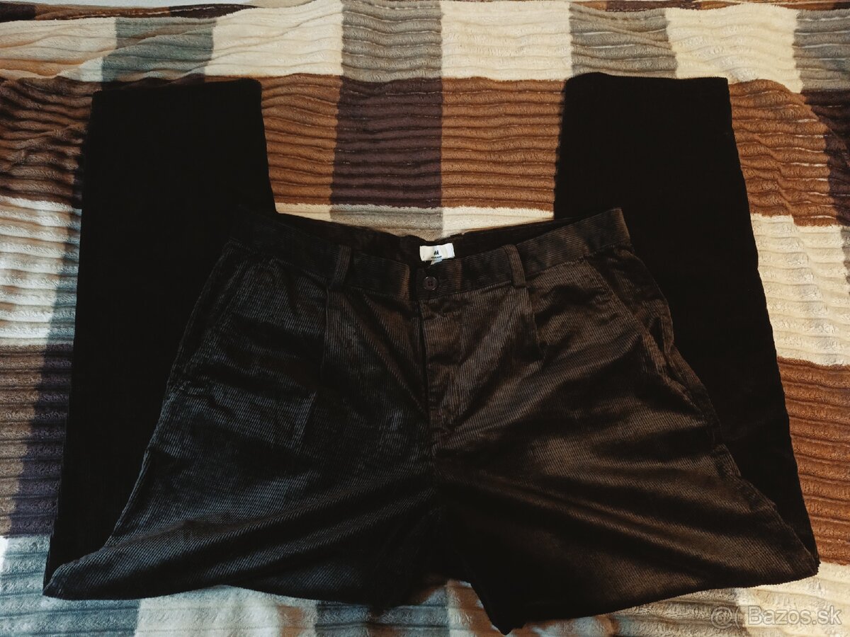Menčestrové nohavice Regular Fit