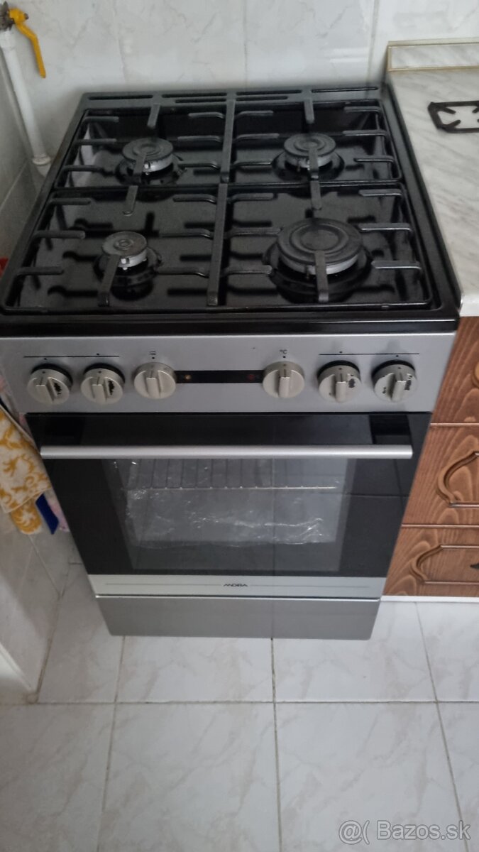 sporak Mora - funkcny sporak, truba nie