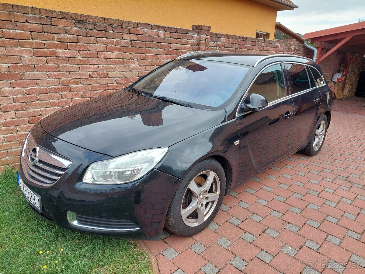 OPEL INSIGNIA SPORTS TOURER