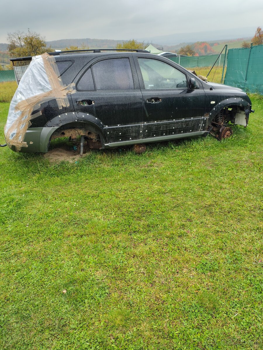Rozpredám kia Sorento 2.5.crdi 103 kw