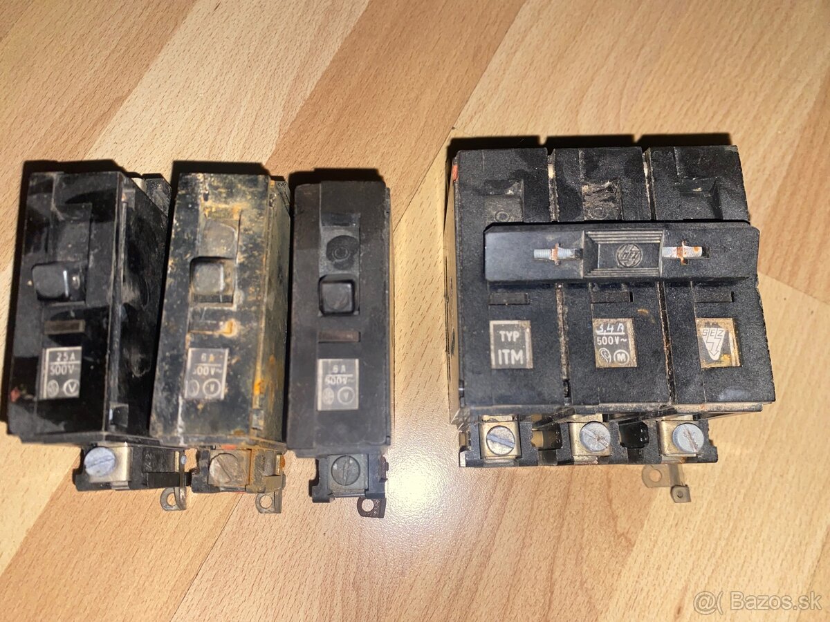 Darujem retro ističe