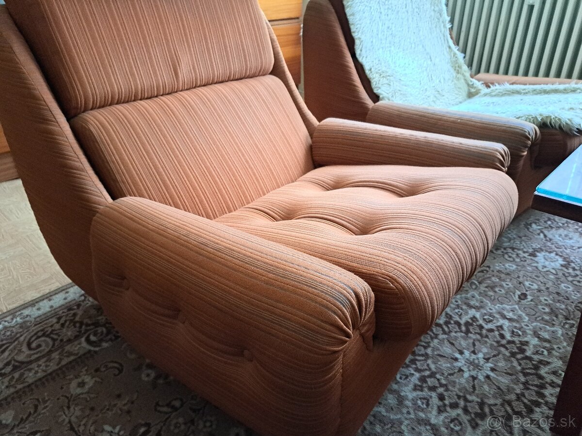Gauč a kreslá
