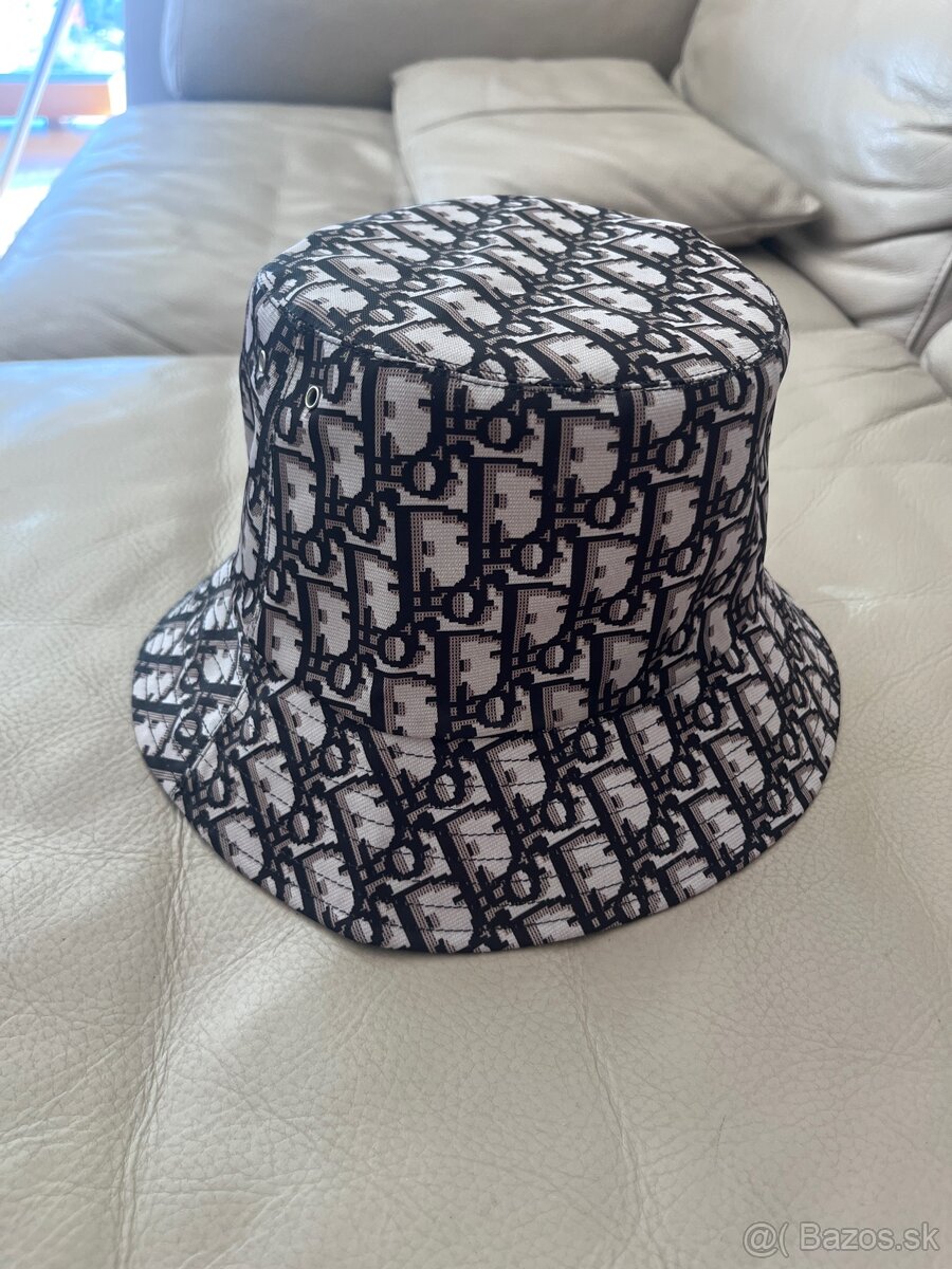Christian Dior bucket hat
