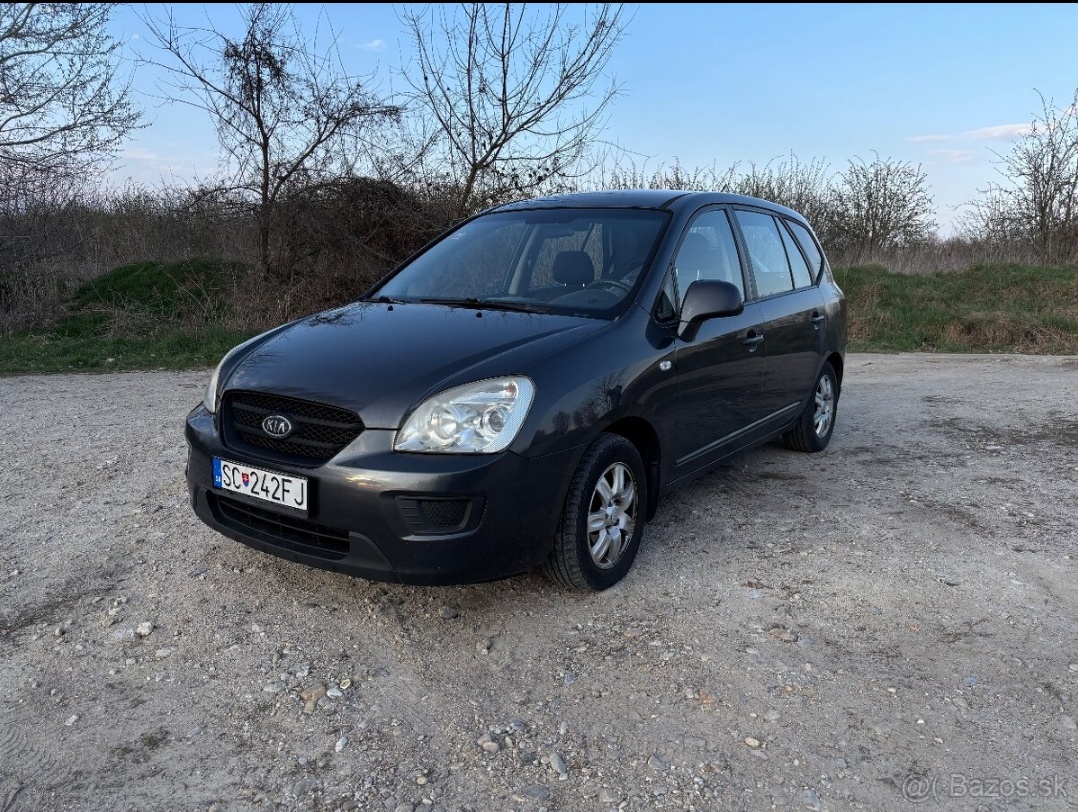 Predám náhradné diely z Kia Carens 2.0i 2008, manuál