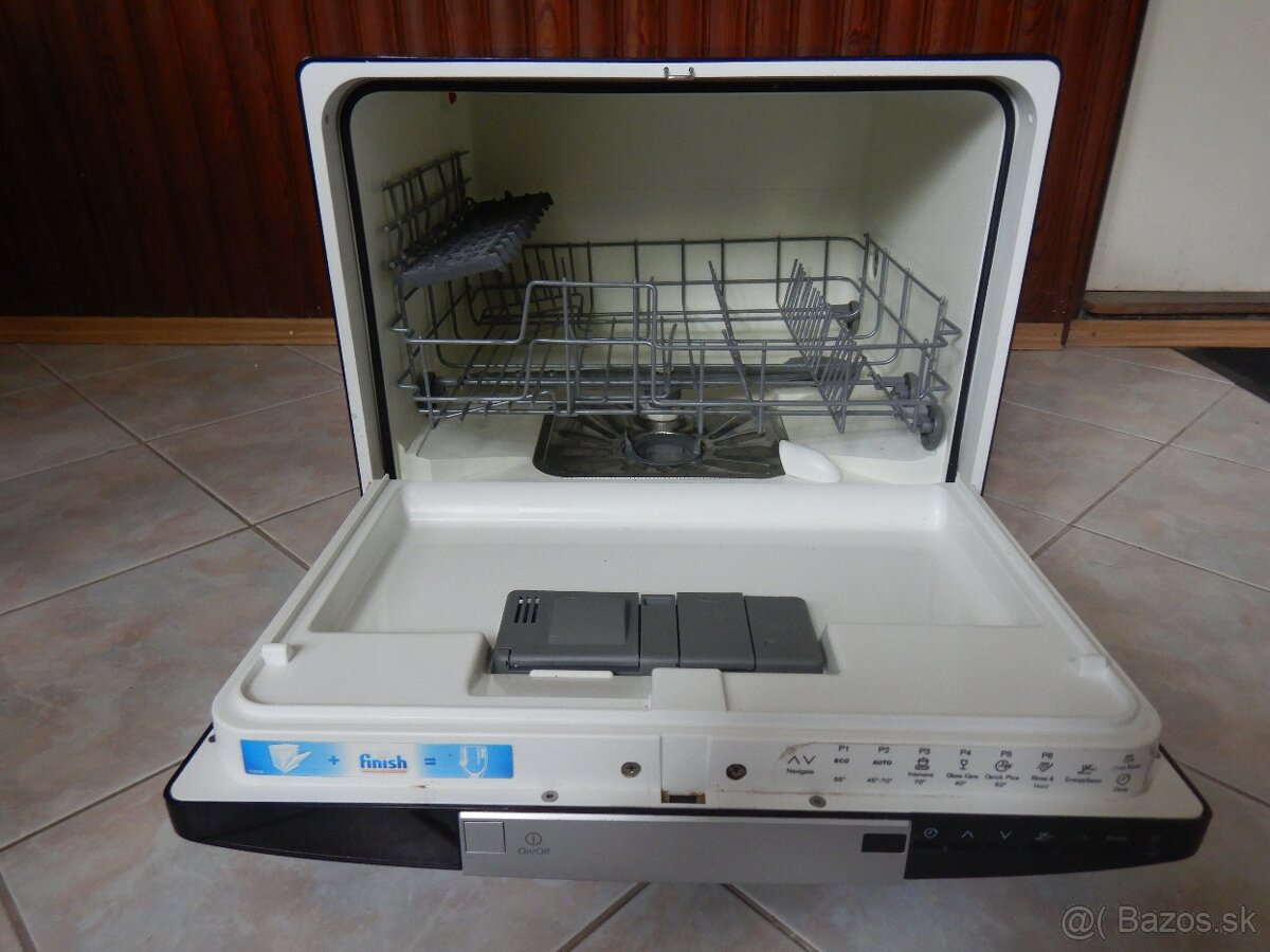 malá umývačka riadu Electrolux