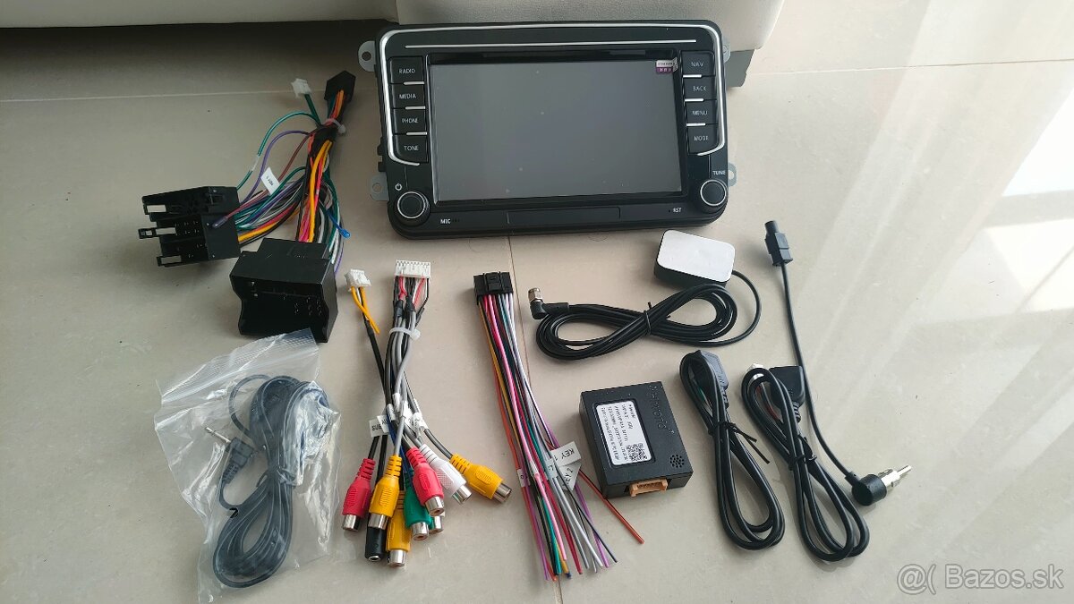2DIN Autorádio CARPLAY Skoda VW USB+Navi