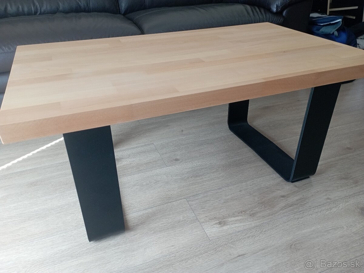 Konferenčný stolík