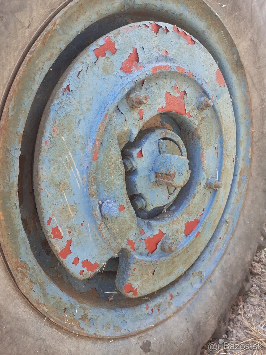 Závažia kolies  Zetor 25A