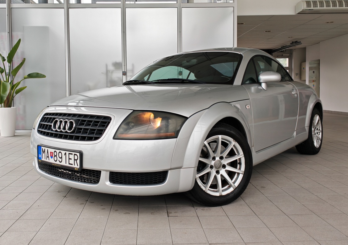 AUDI TT Coupe 1.8i 180koní Benzín + LPG