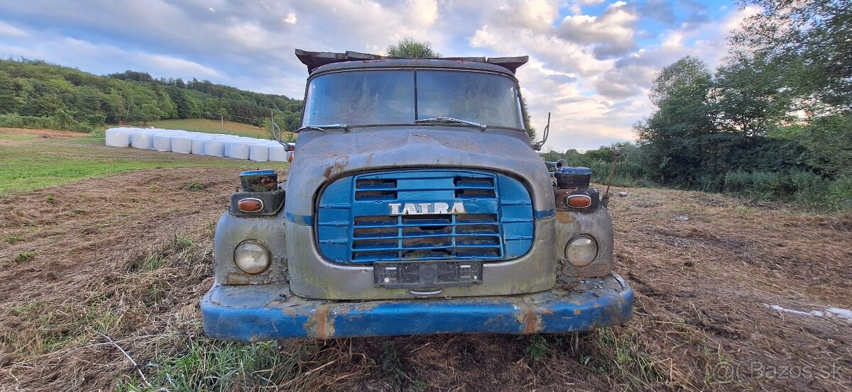 Tatra 148