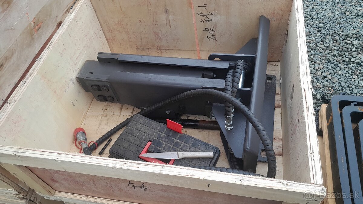 Búracie kladivo pre skid steer mininakladač