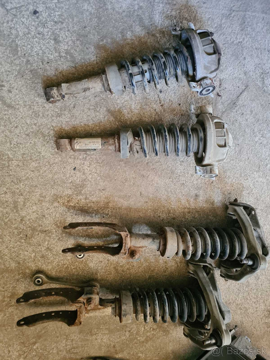 Pruzinový podvozok VW Touareg 7l, Audi q7