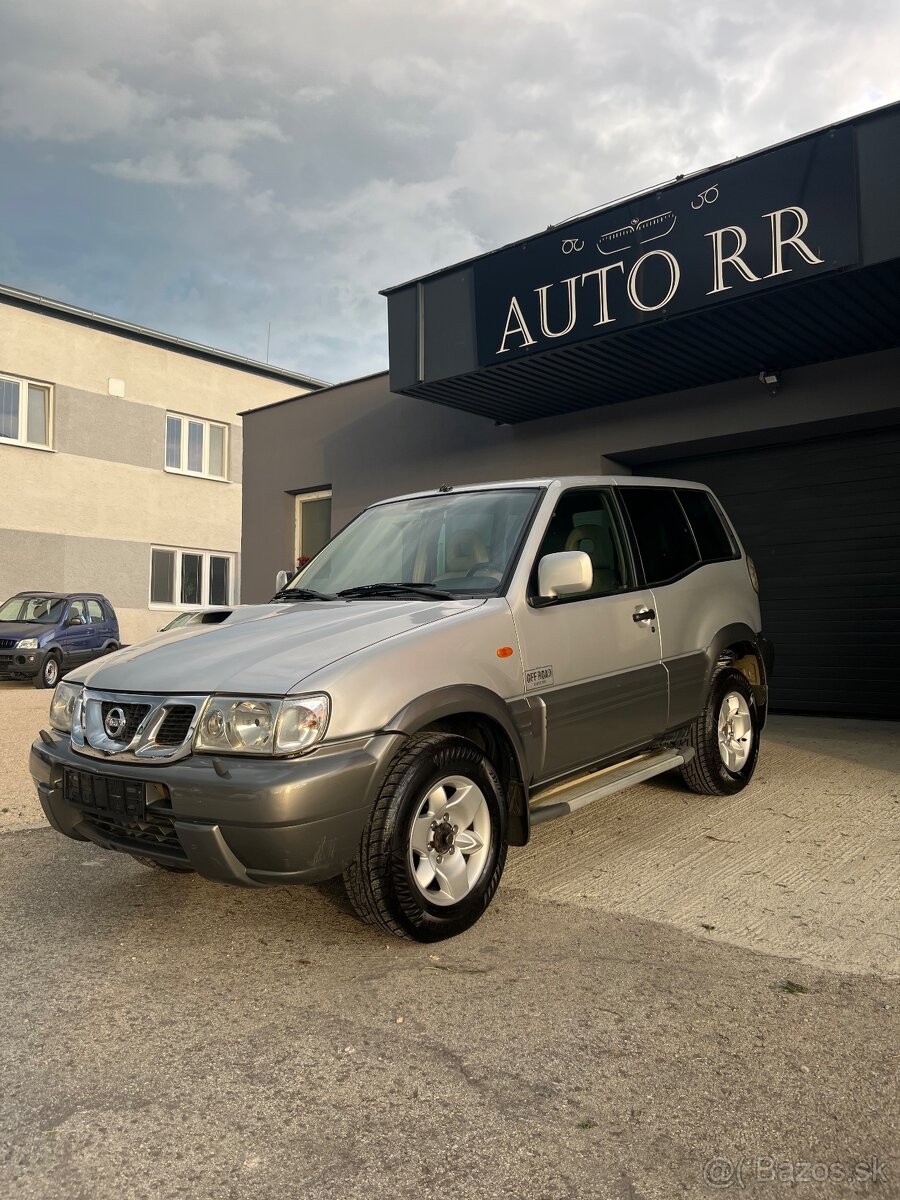 Nissan Terrano 3.0D 113kW 4x4 = kW Bez korozie =P
