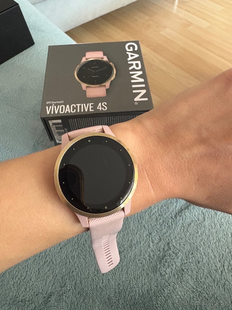Hodinky GARMIN Vívoactive 4S