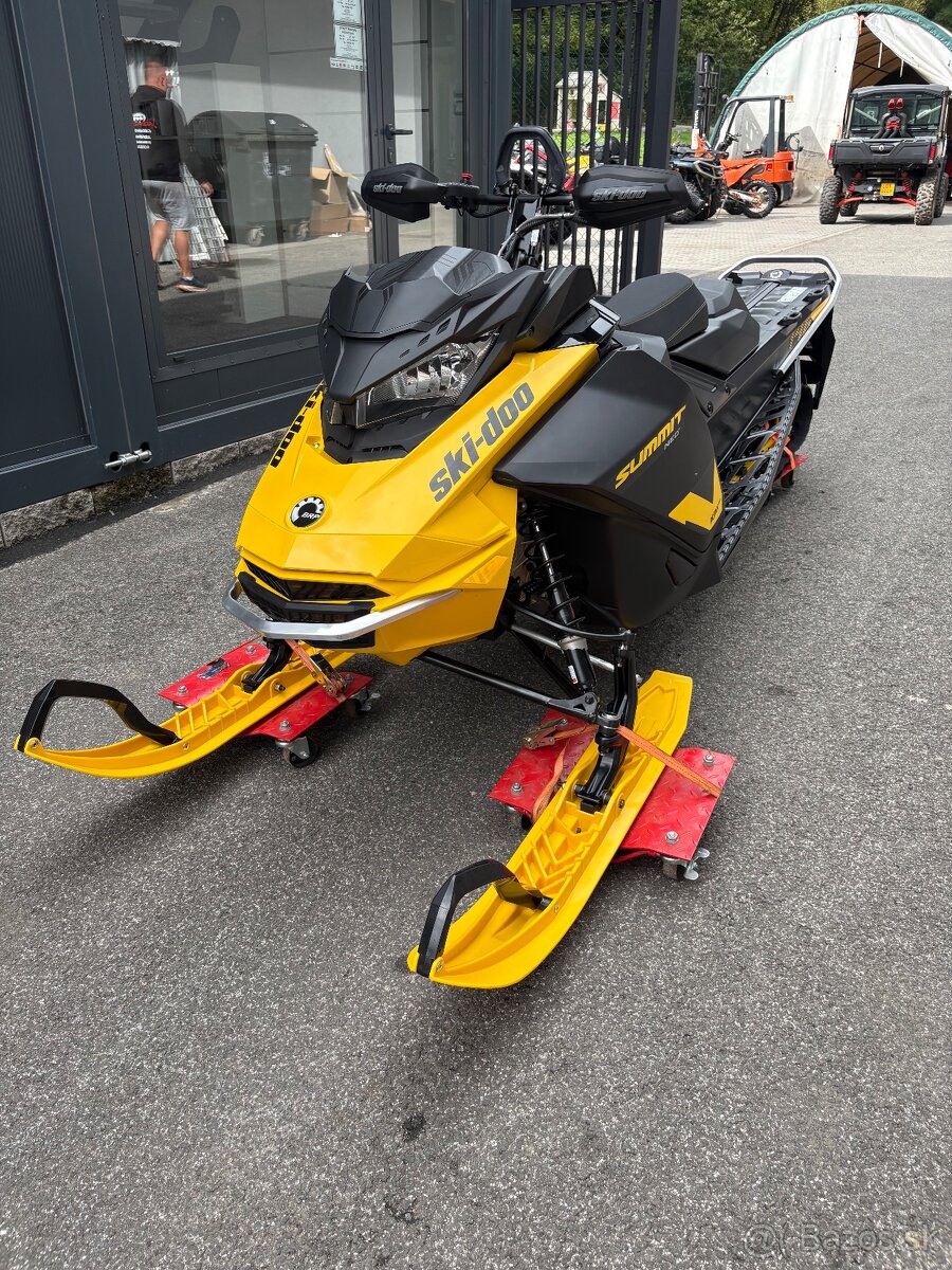 Ski Doo Summit Neo+ 600 EFI 146" 2 roky záruka