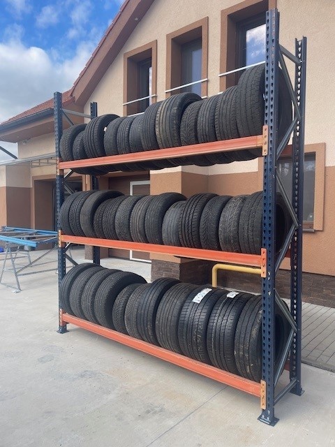 Regale na pneumatiky