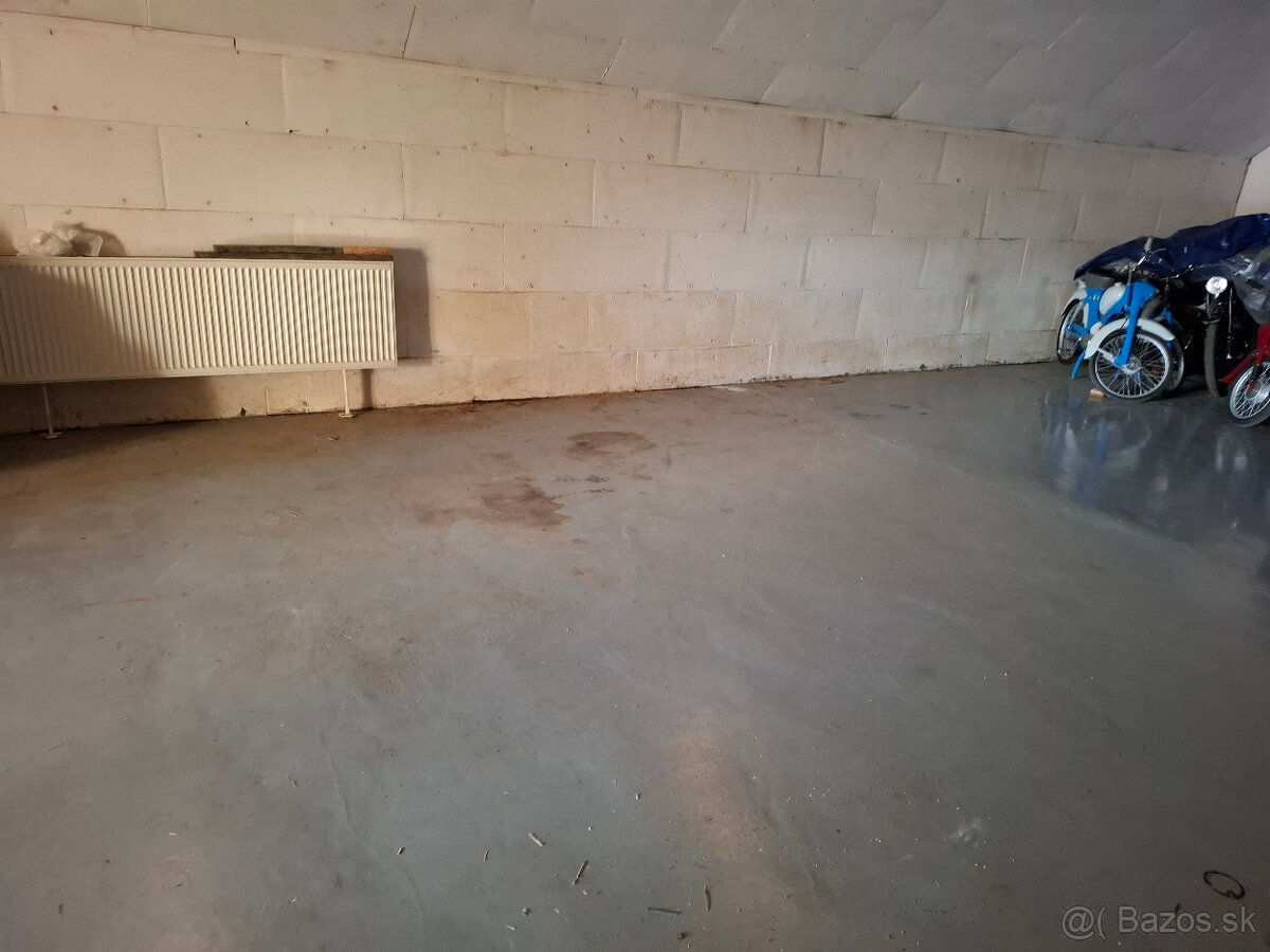 prenájom garáže pre motocykle