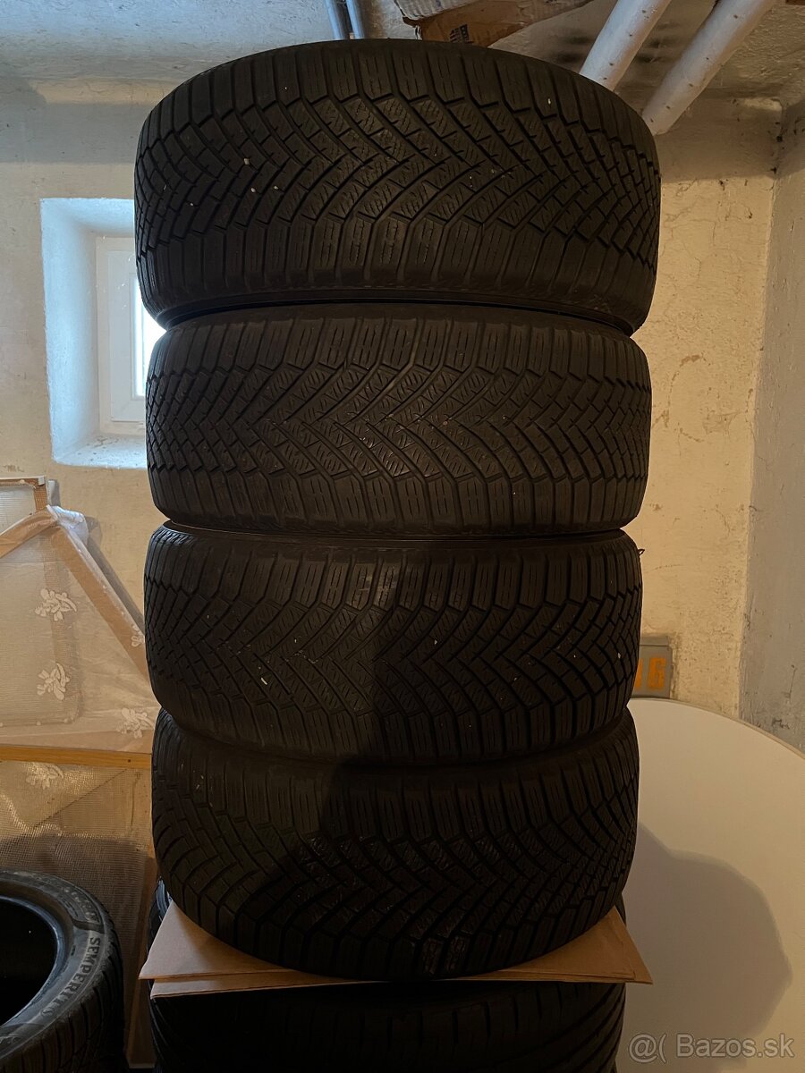 Gumy yokohama 225/45 R17