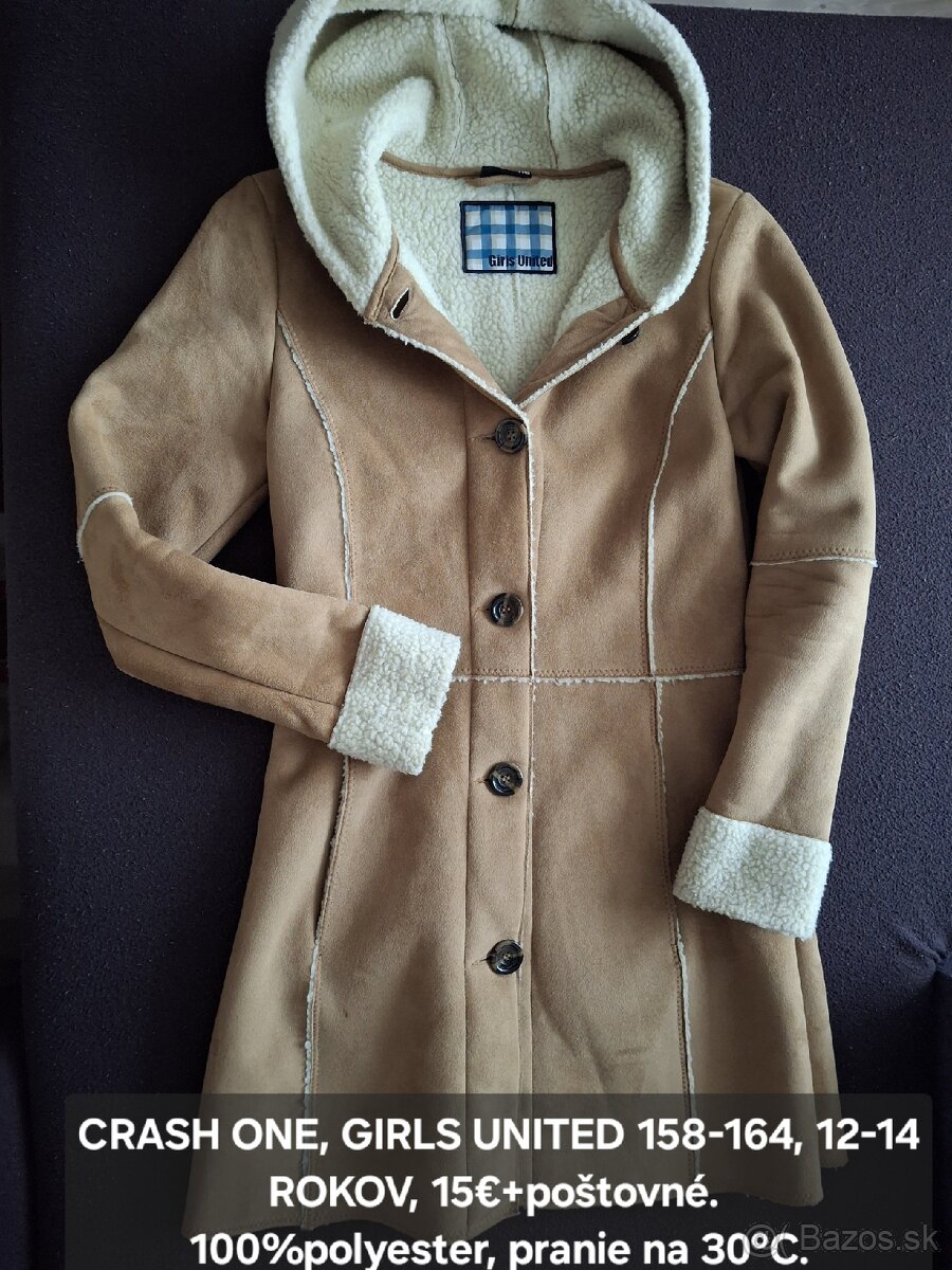 Dievčenský elegantný kabát. CRASH ONE.