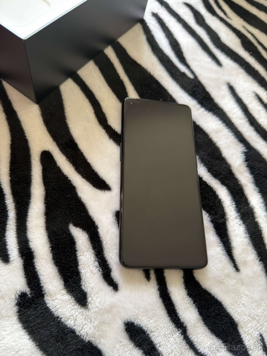 OnePlus 10 Pro – 128GB | 8GB RAM | Volcanic Black