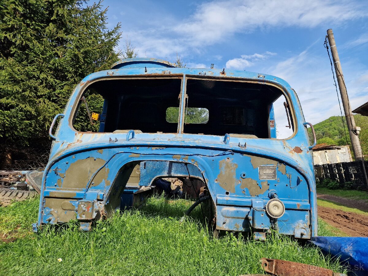 Kabína v3s