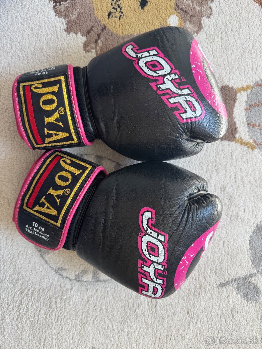 Boxerské rukavice JOYA Thai 10 oz – výborný stav