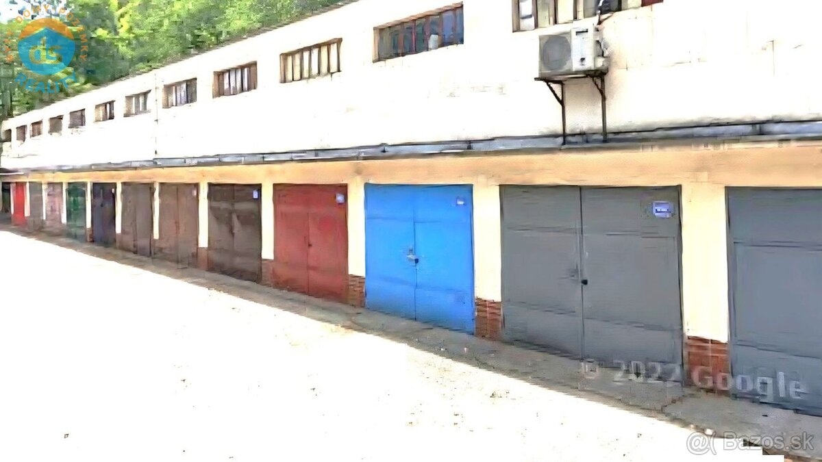Exkluzívne na predaj garáž 20 m2, Trenčianske Teplice