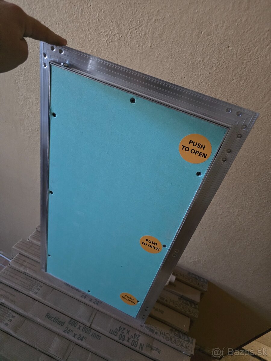 Predám revizné dvierka 300x600