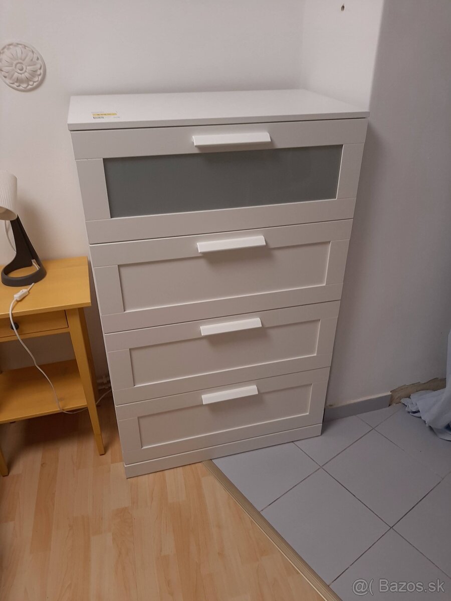predám komodu BRIMNES IKEA