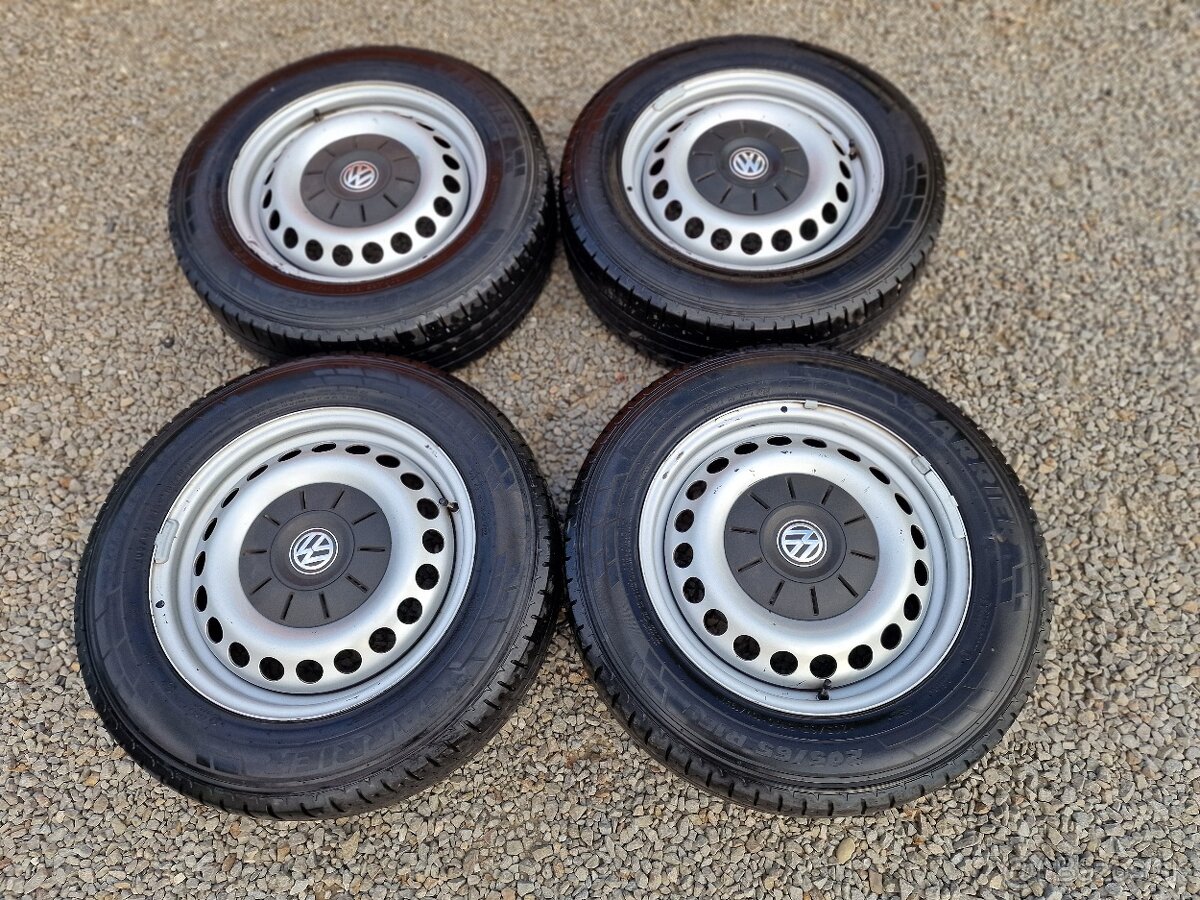 Let.sada VW T6.1 Pirelli 205/65R16C