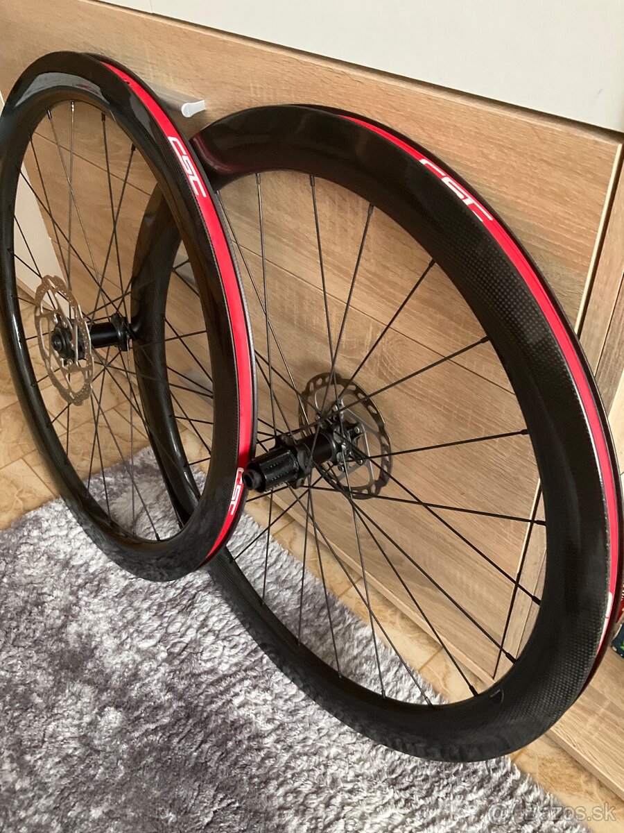 Karbónové kolesa CSC na cestný alebo gravel bike