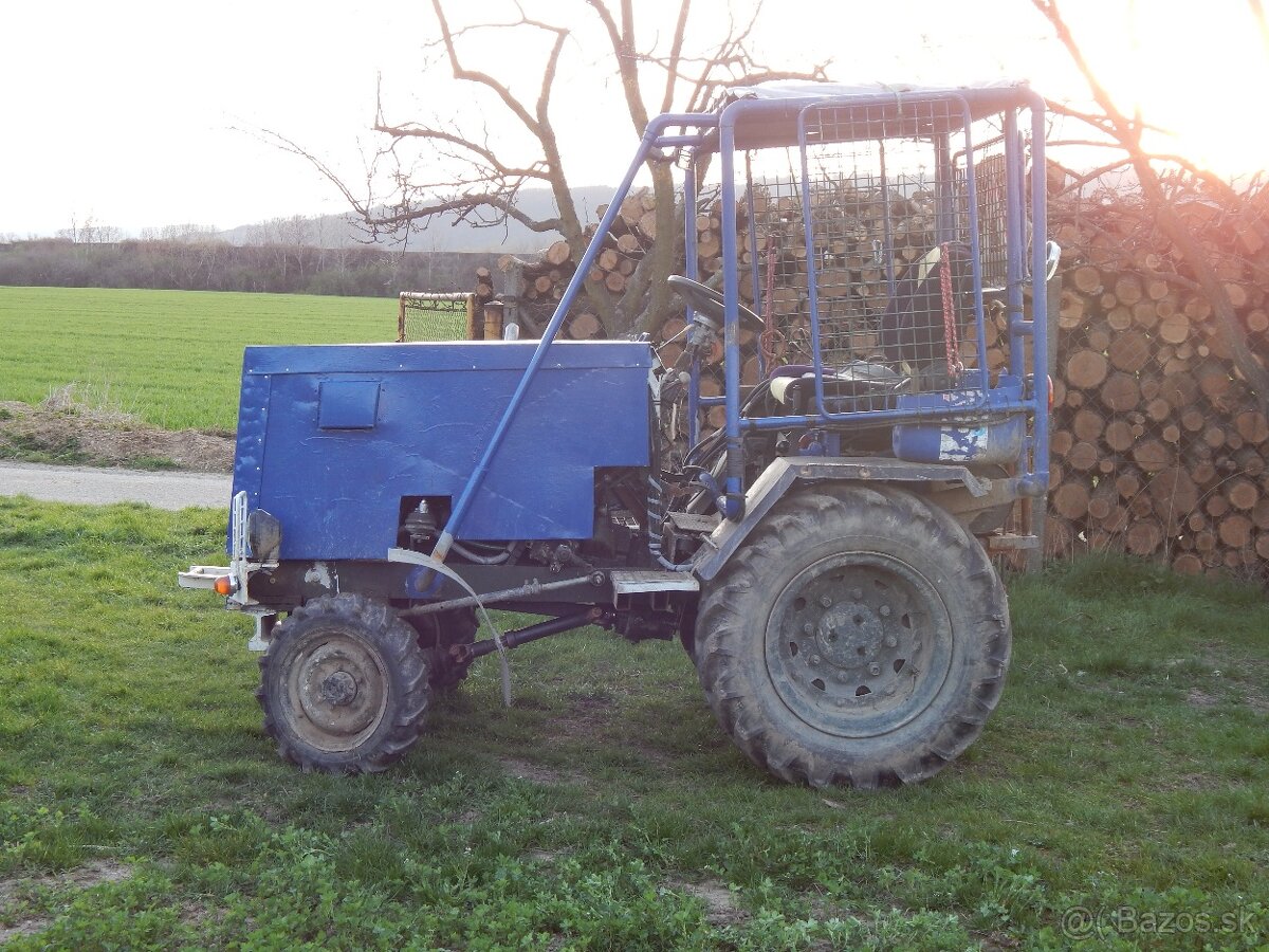 traktor s navijákom
