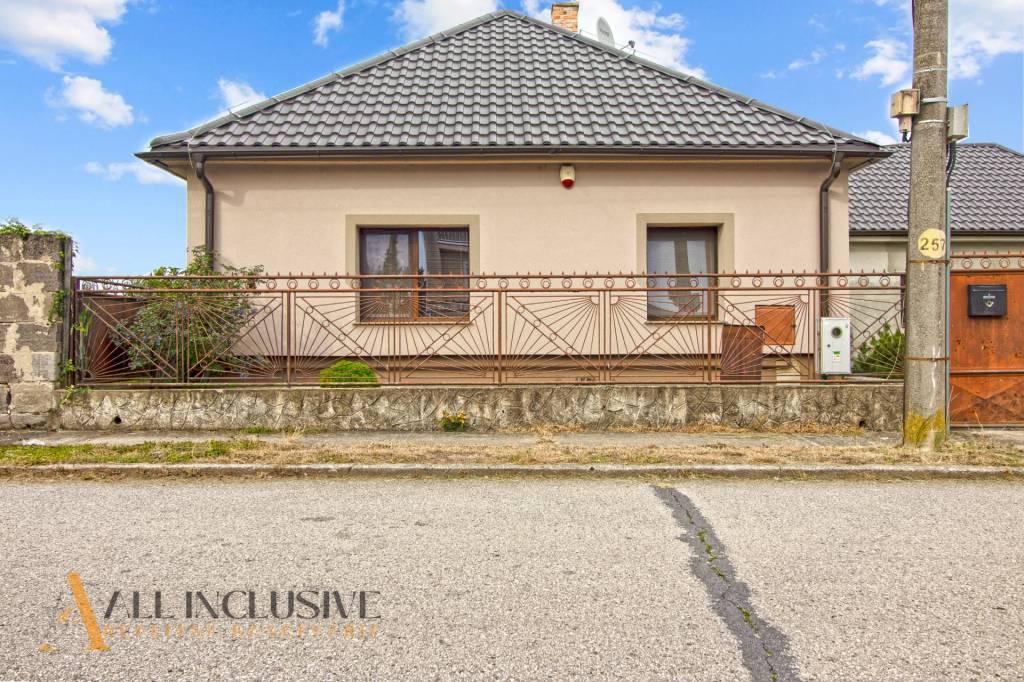 ALL INCLUSIVE | NA PREDAJ 5-IZBOVÝ RODINNÝ DOM , TVRDOŠOVCE