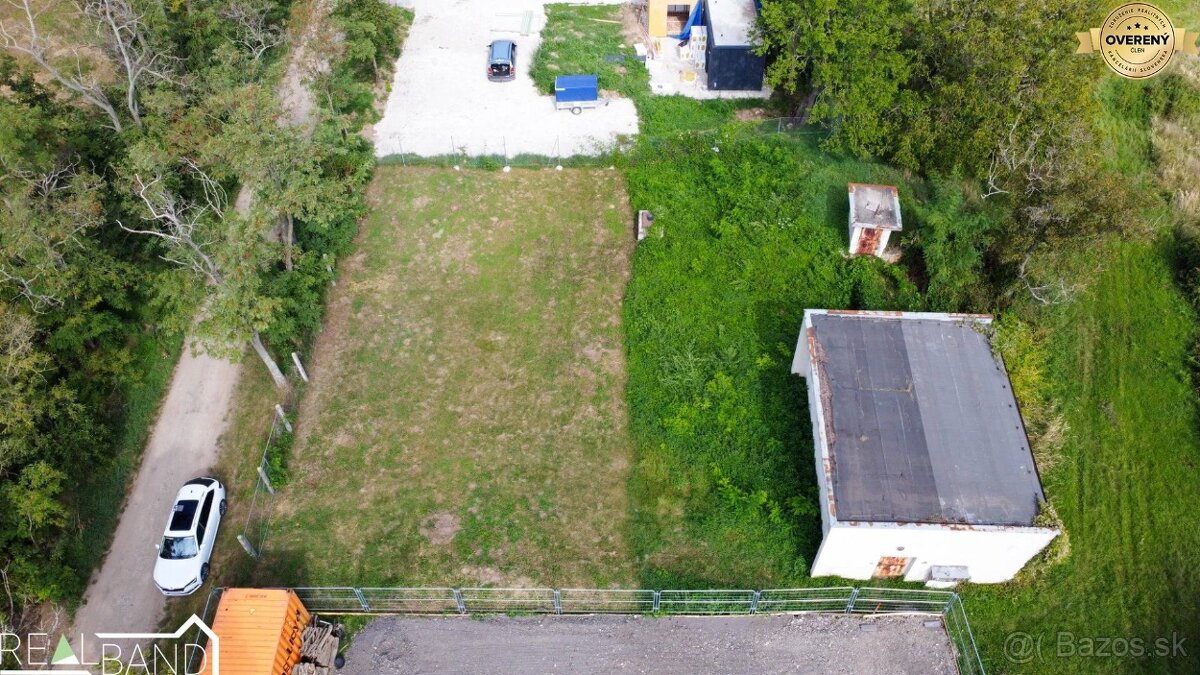 Posledné komerčné pozemky na predaj Báhoň 45 Eur m²  Viac na