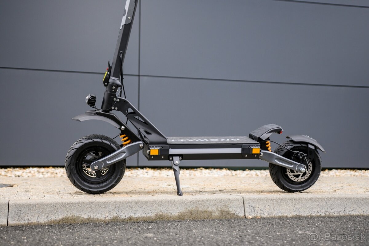 Elektricka kolobezka Angwatt CS1 2025