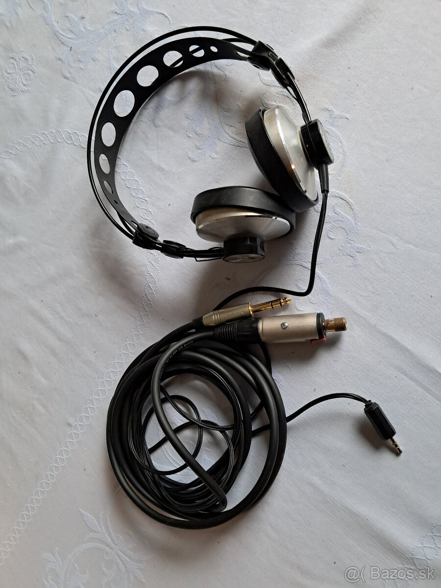 Slúchadlá AKG-K140