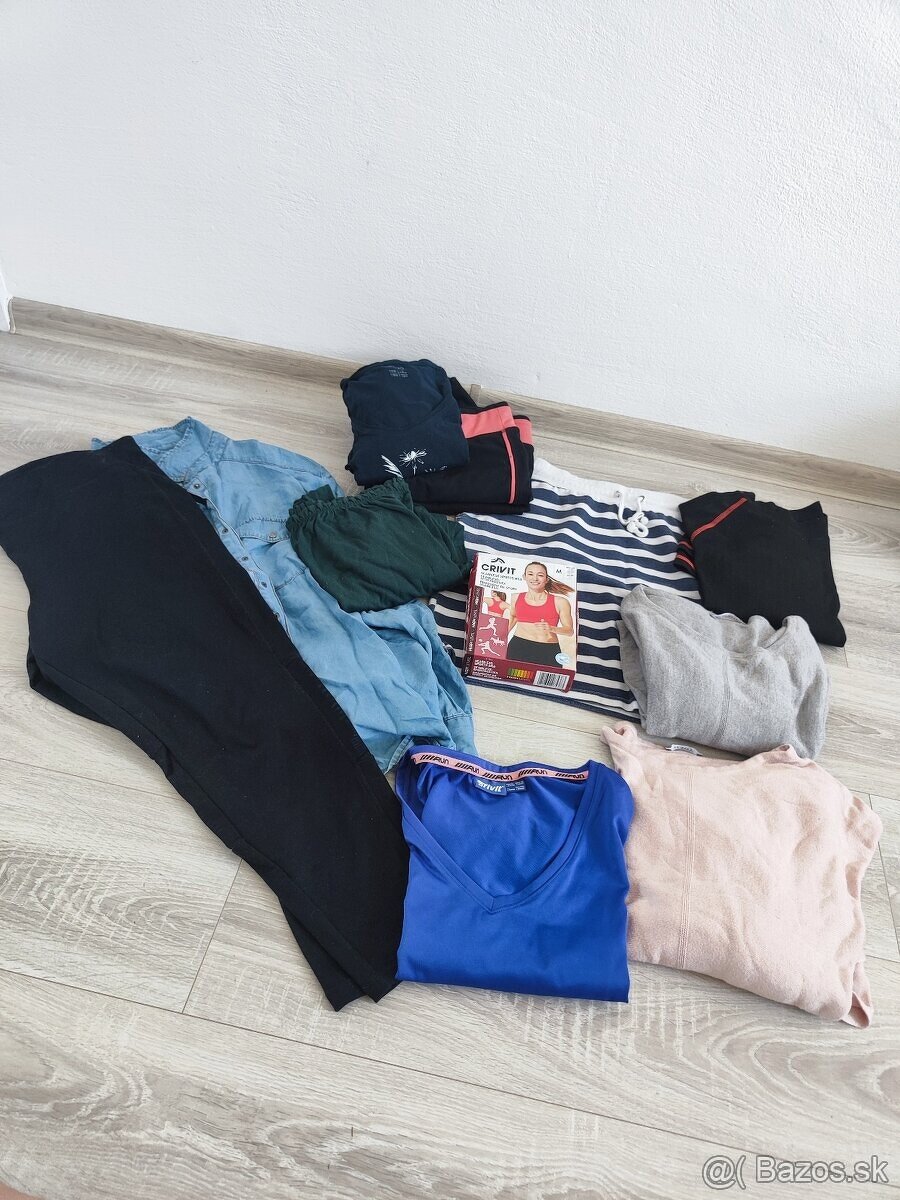 balík dámskeho oblečenia