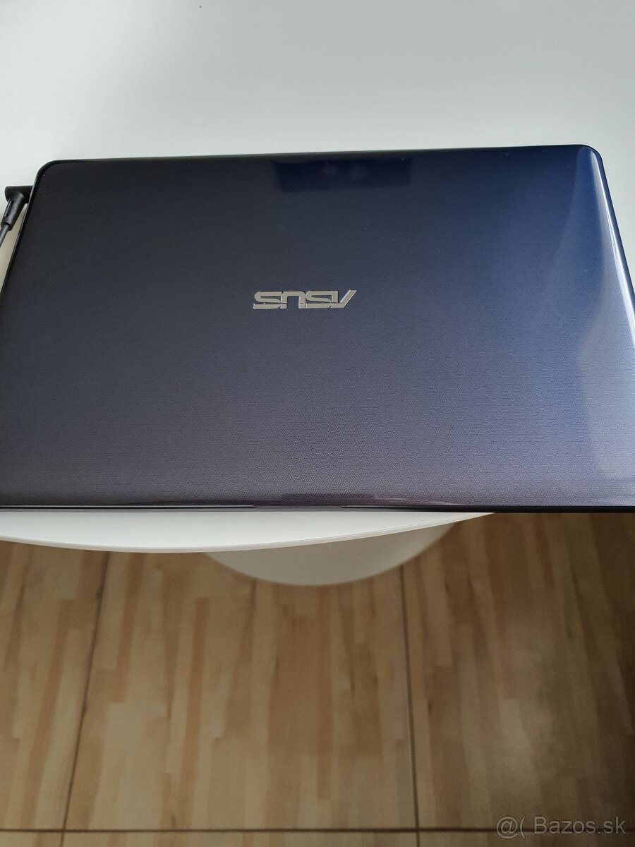 Notebook Asus E203M