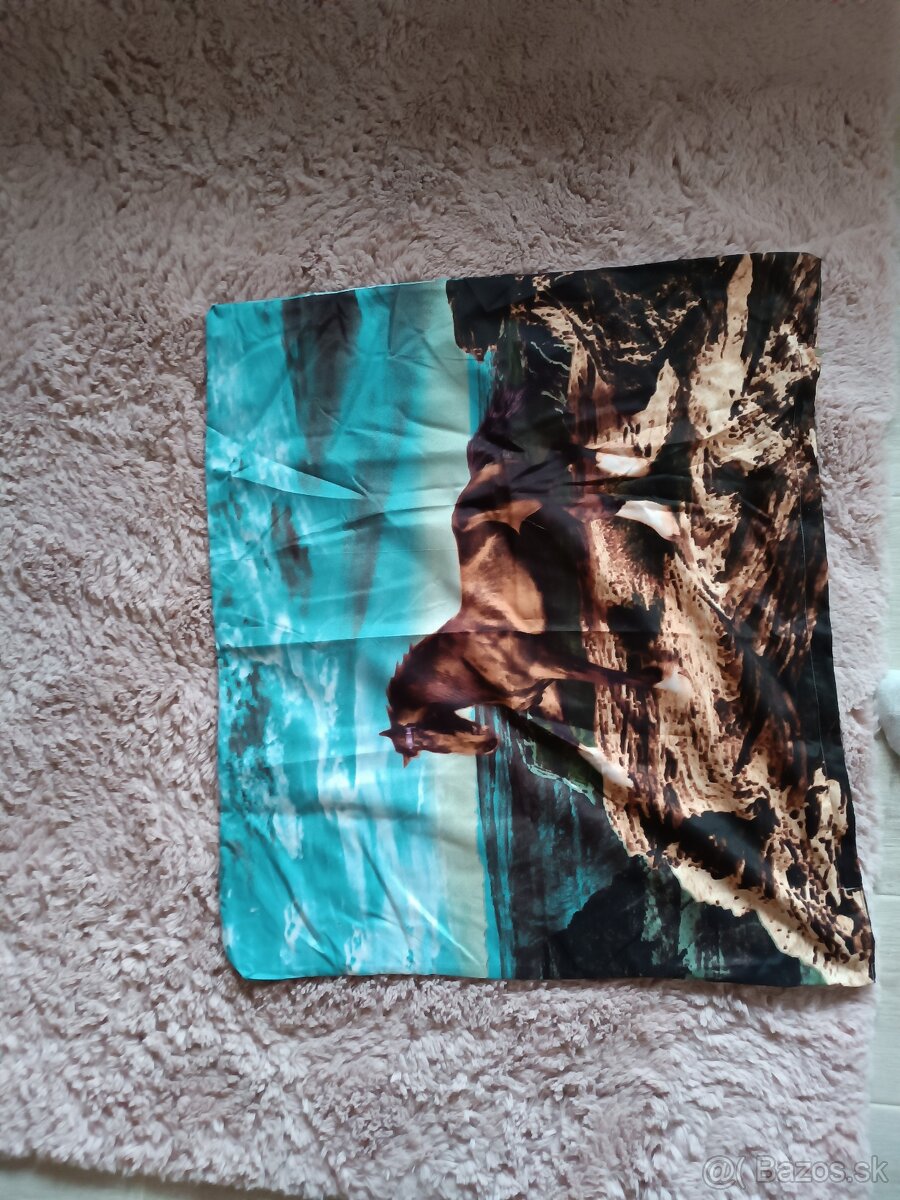 Obliečky na postel kon