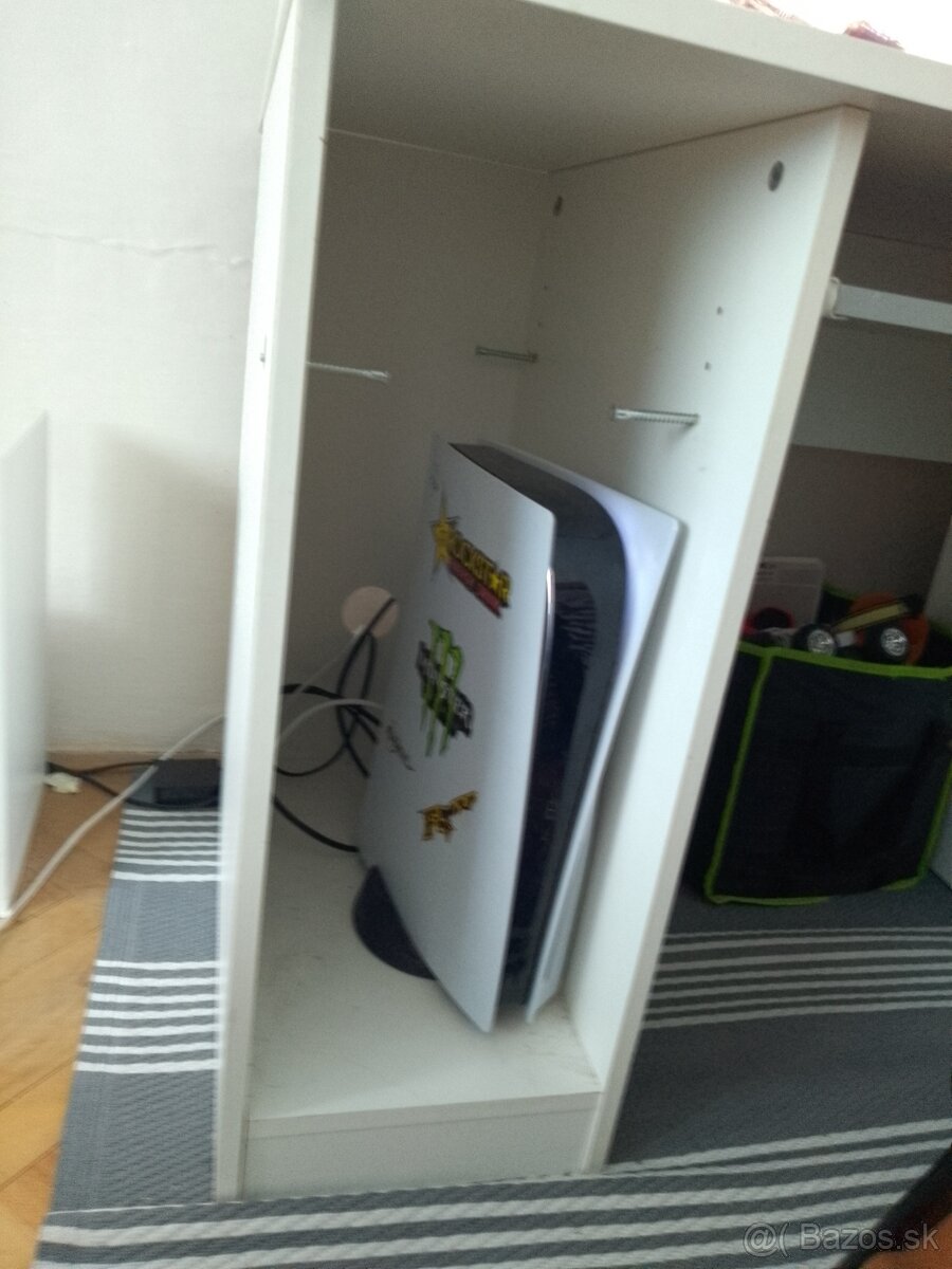 Predám ps5 plus monitor