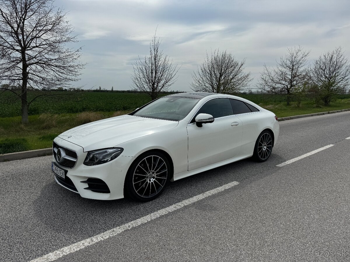 Mercedes Benz E coupé