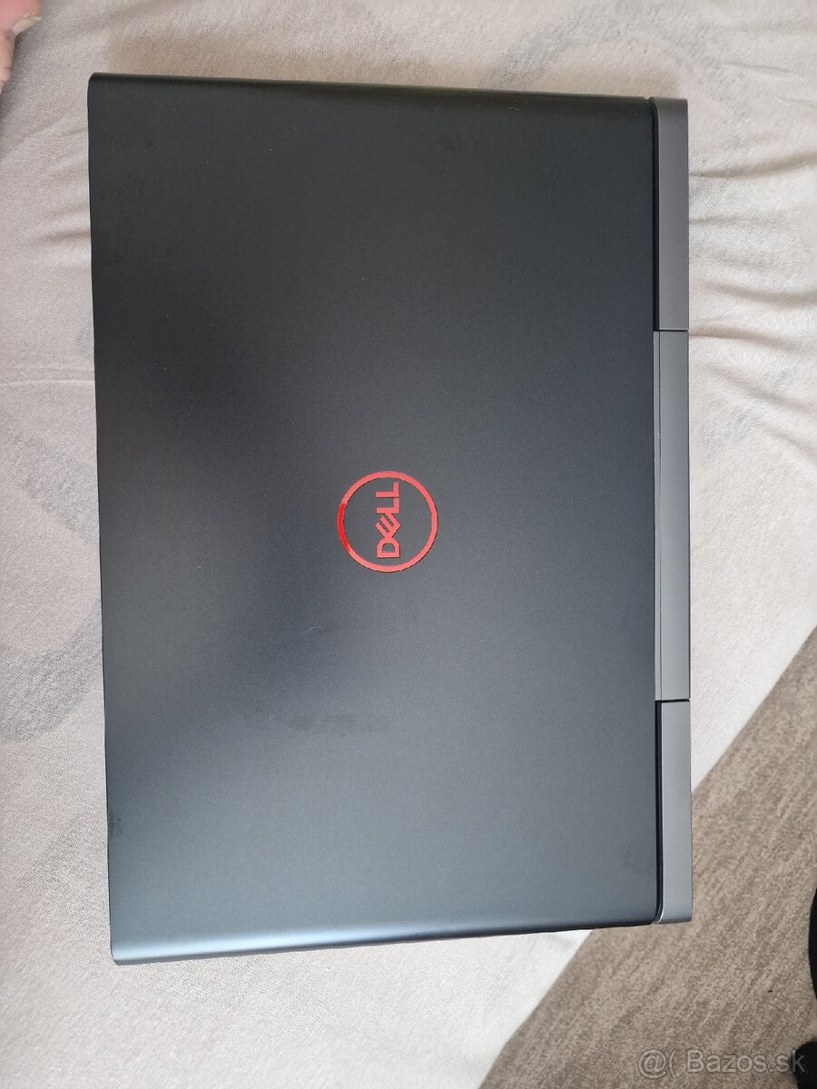Herný notebook DELL Inspiron 15-7577