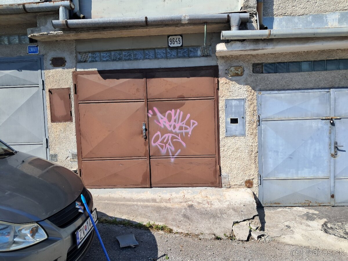Prenajmem garáž – Zvolen, Sekier – Lipovec