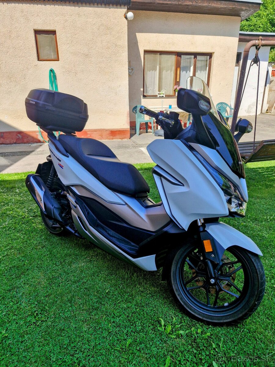 Predám Hondu Forza 300