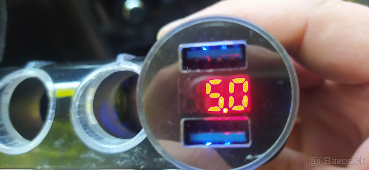 2 krát usb a volt merač do zapalovača