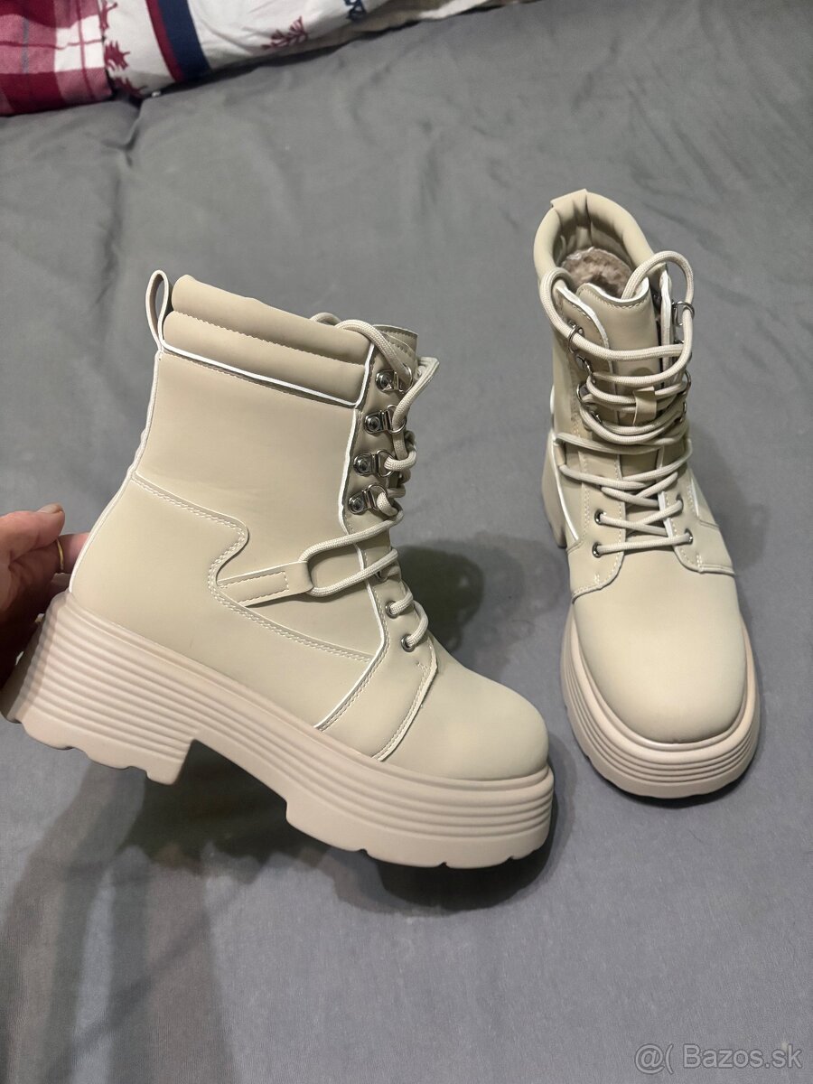 Damske členkové čižmy Sinsay