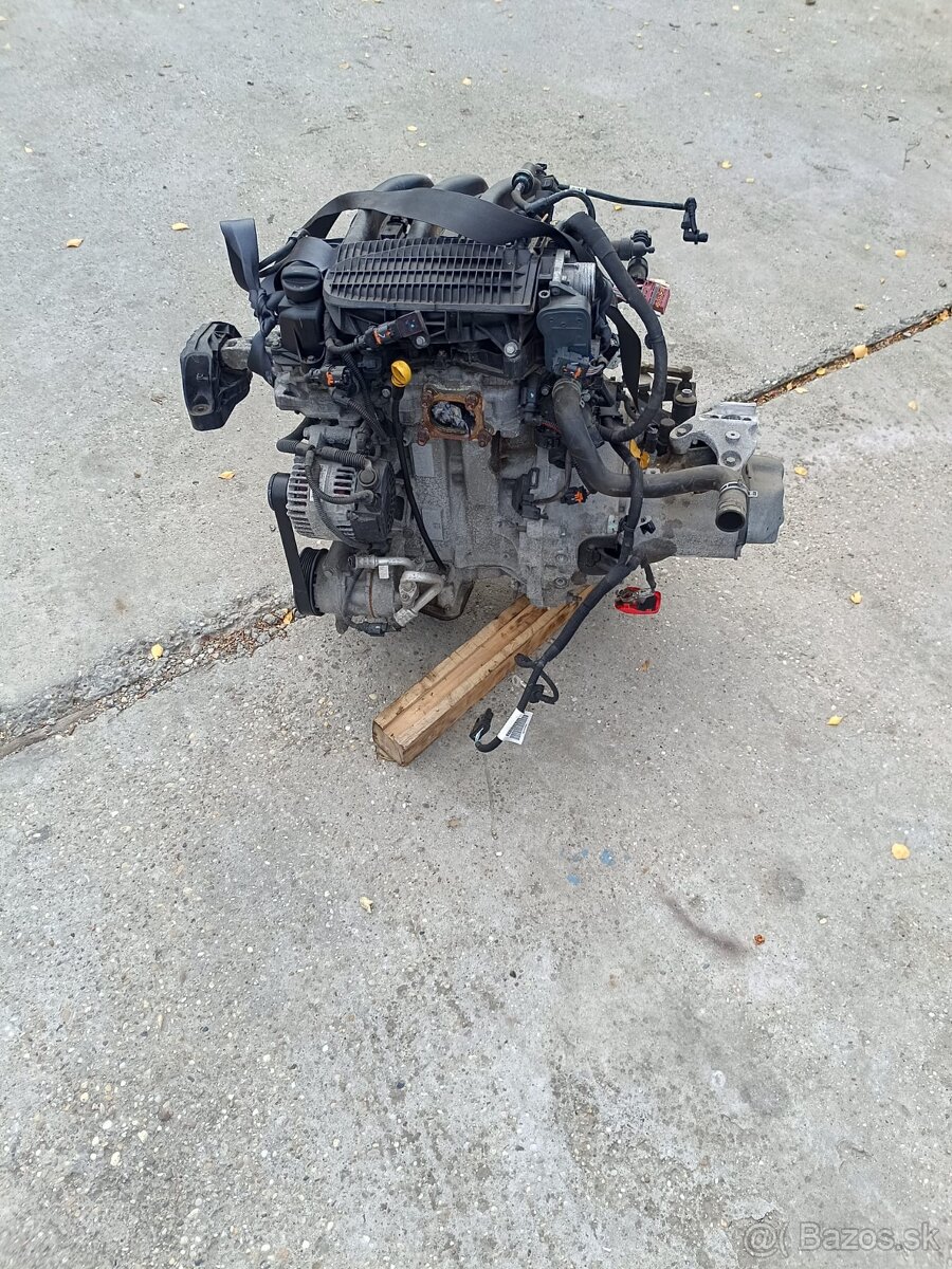 Peugeot 208,Citroen C3 1.2 Vti