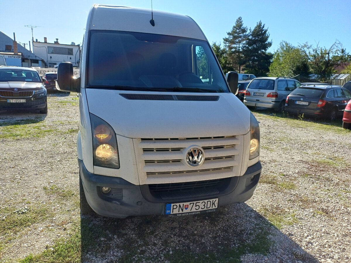 volkswagen crafter 2,5diesel, 100kw,r.v.2008,3miest,6kvalt